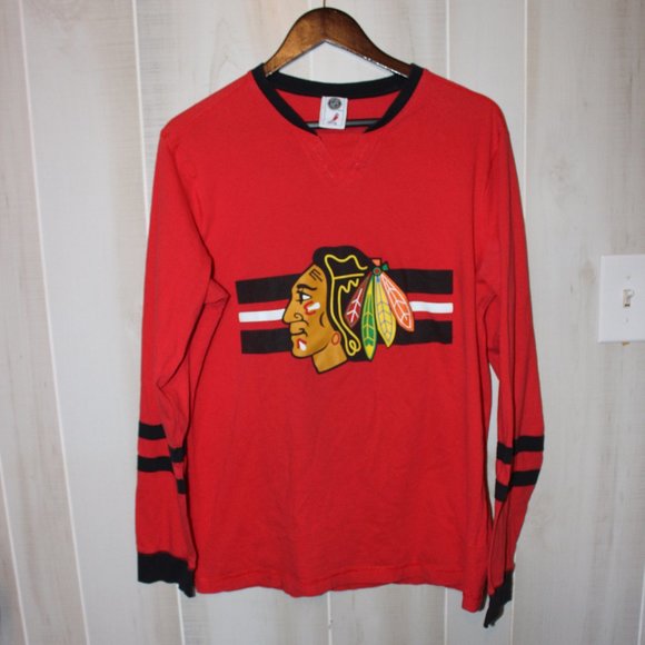 NHL Chicago Blackhawks 19 Toews Shoestring Long Sleeve in Large - Picture 1 of 6